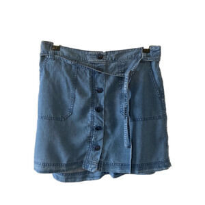 GAP Outlet Small chambray denim skirt blue button front detail belt